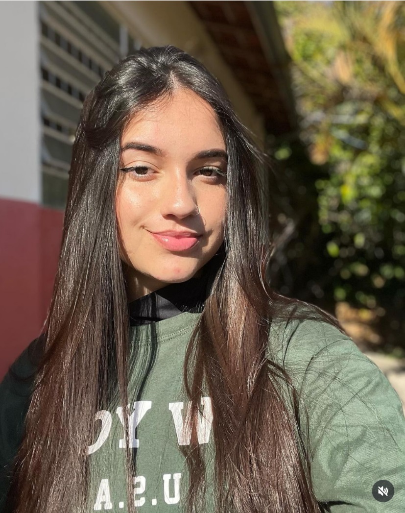 Ana Julia